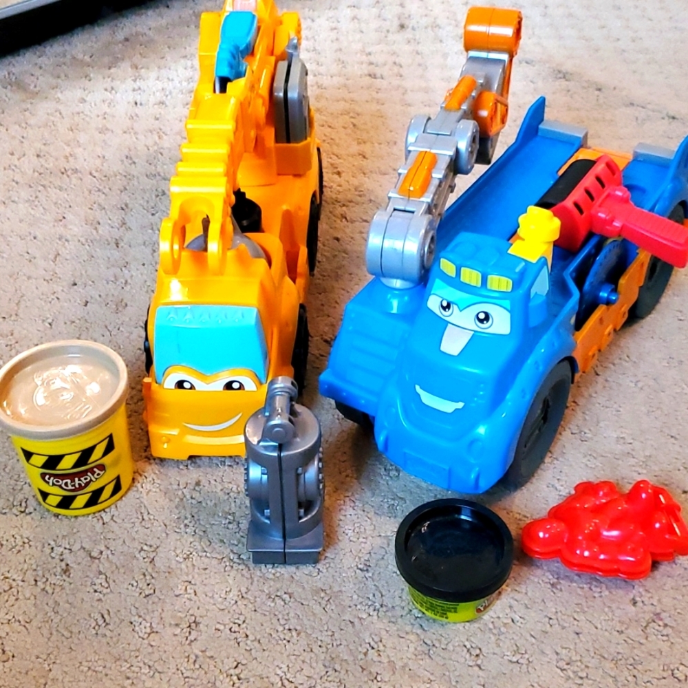 2 Play Doh trucks
